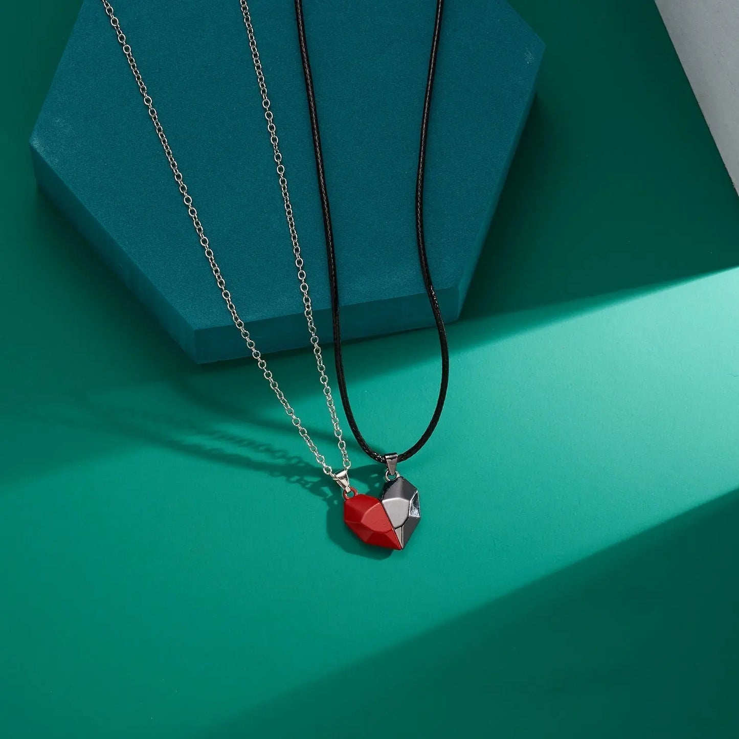 2Pcs Punk Heart Pendant Couple Necklace Lover Distance Faceted Magnetic Necklace - Blade & Thread
