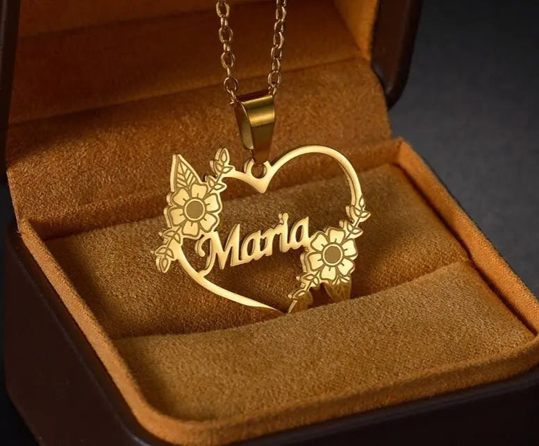 Hollow Love Customized Name Necklace Laser Marked Clavicle Chain - Blade & Thread