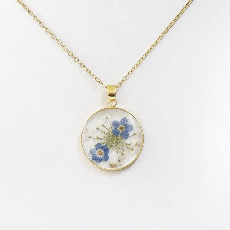 Resin forget me not necklace - Blade & Thread