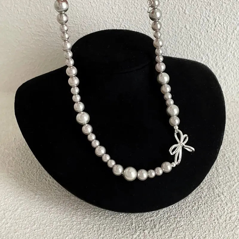 rosary necklace Bow-knot irregular pearl necklace - Blade & Thread