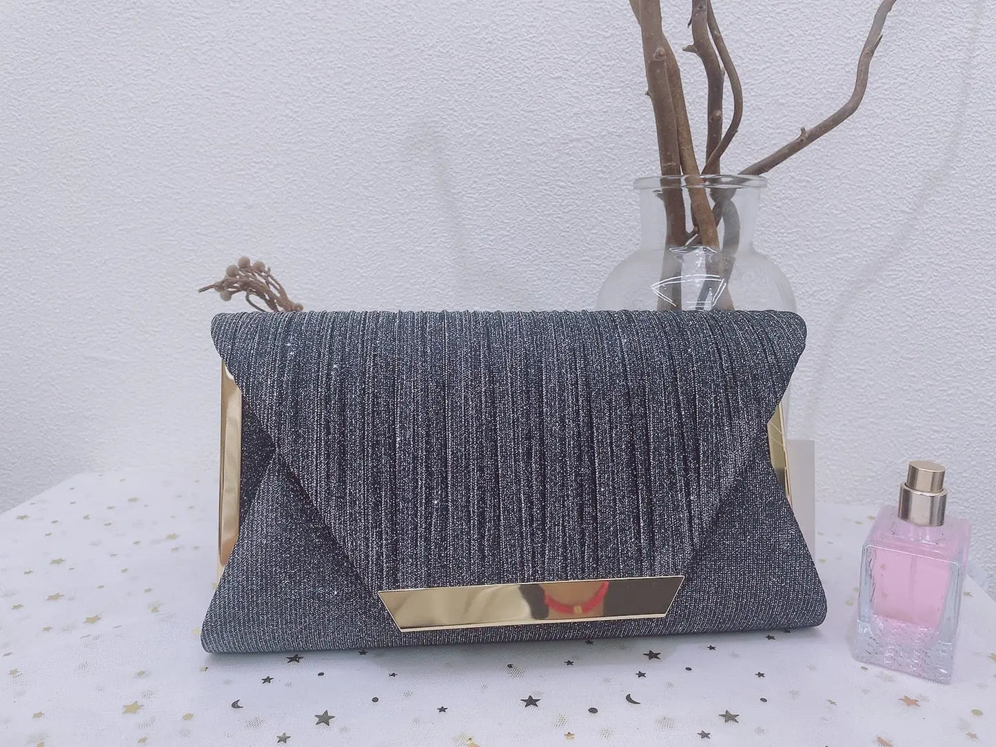 2021 Lady Handbag Party Soft Single Chain Package Cover Type Clutches - Blade & Thread