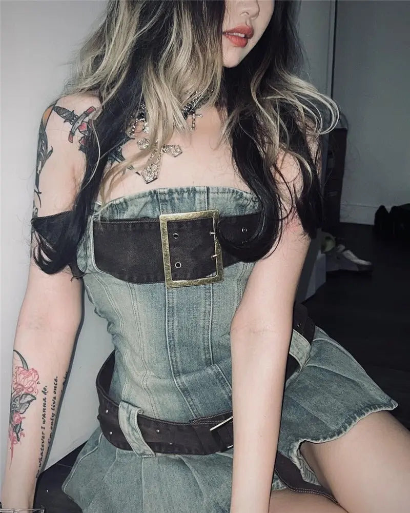 2023 summer detachable belt denim pleated bandeau denim dress - Blade & Thread