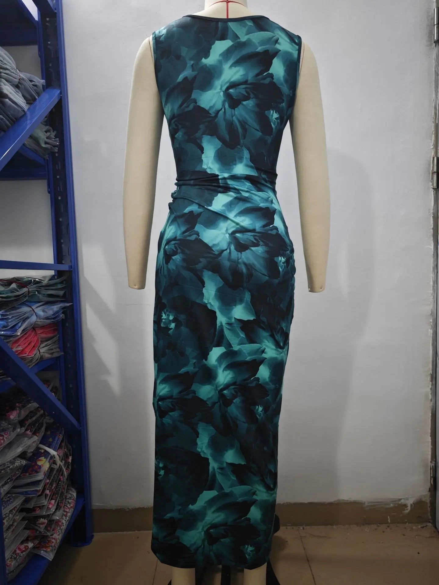 2024 Spring and Summer Tie-Dye Temperament Slim Sleeveless Dress - Blade & Thread