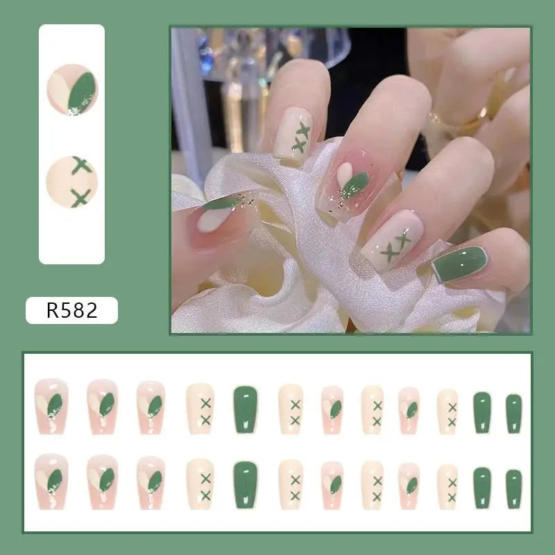 24Pcs/Box Charming Pink Flame Short Fake Nails press on Square Head Full Cover Detachable - Blade & Thread