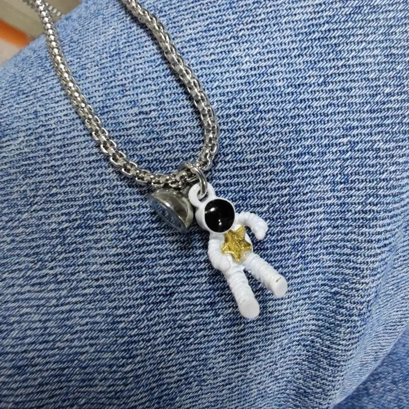 2Pcs Magnetic Couple Necklace Astronaut Pendant  Heart Star Choker Valentine's Day Gift nowadaysfashion