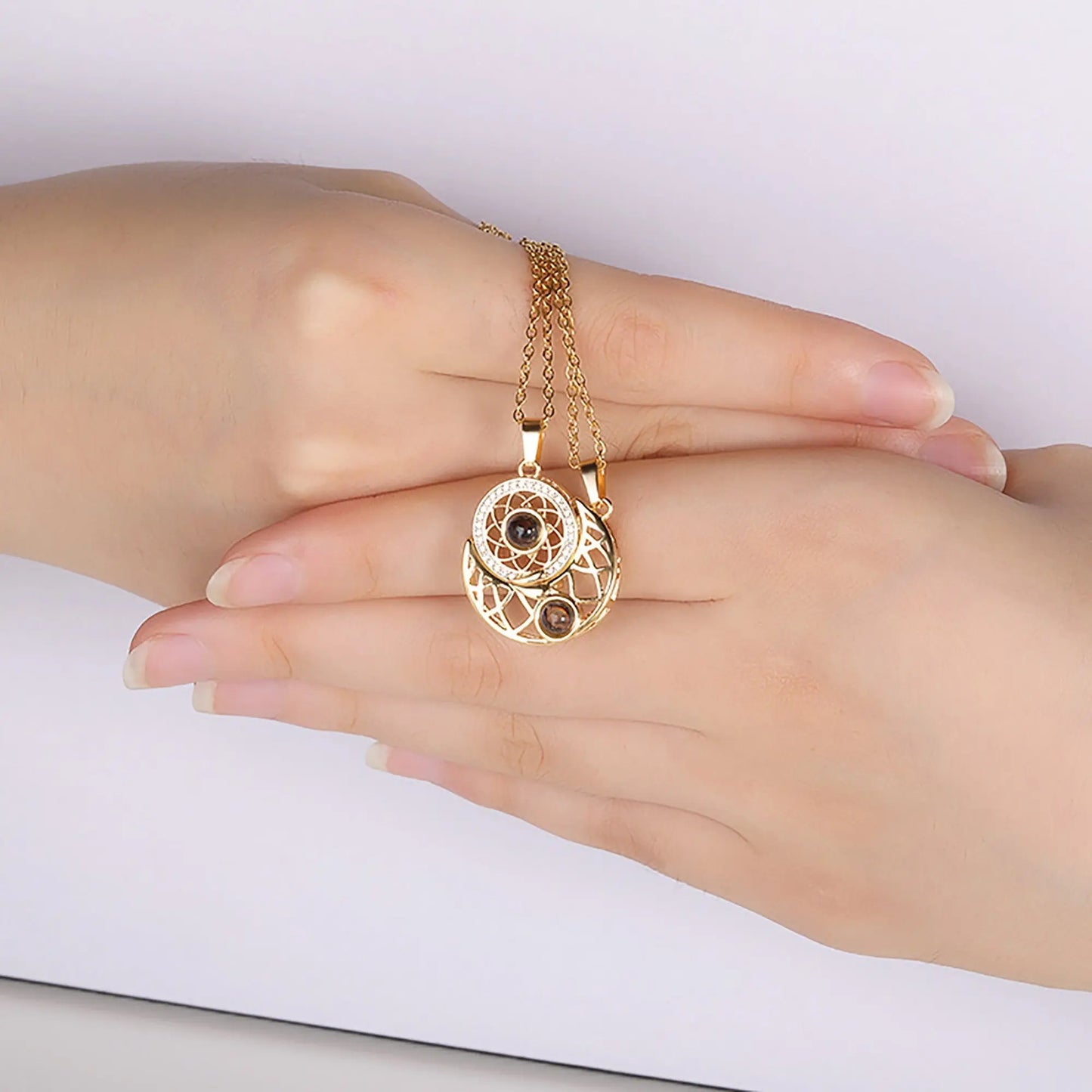 2pcs Personalized Sun Moon Couple Necklace Customized Photo Projection Pendant - Blade & Thread