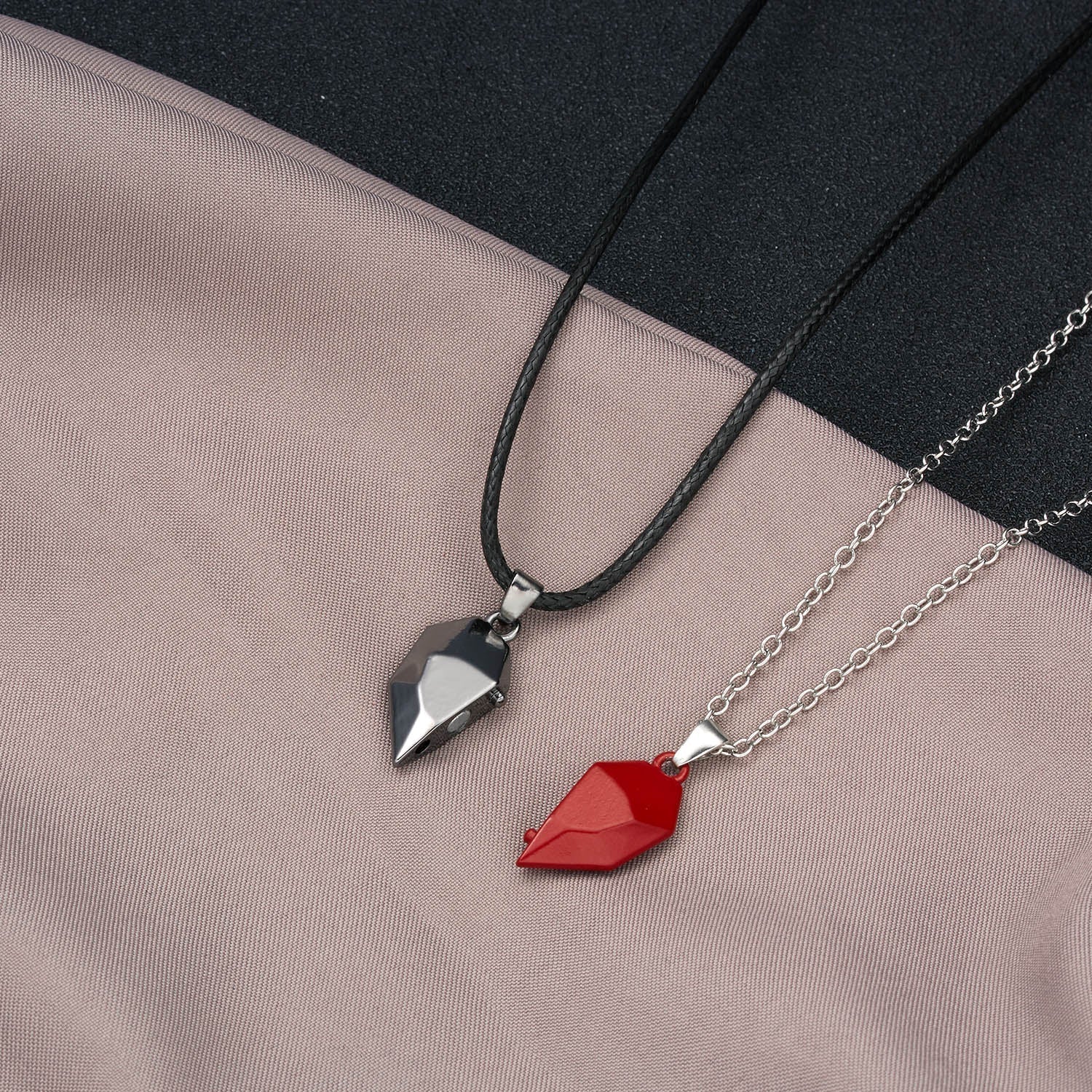 2Pcs Punk Heart Pendant Couple Necklace Lover Distance Faceted Magnetic Necklace - Blade & Thread