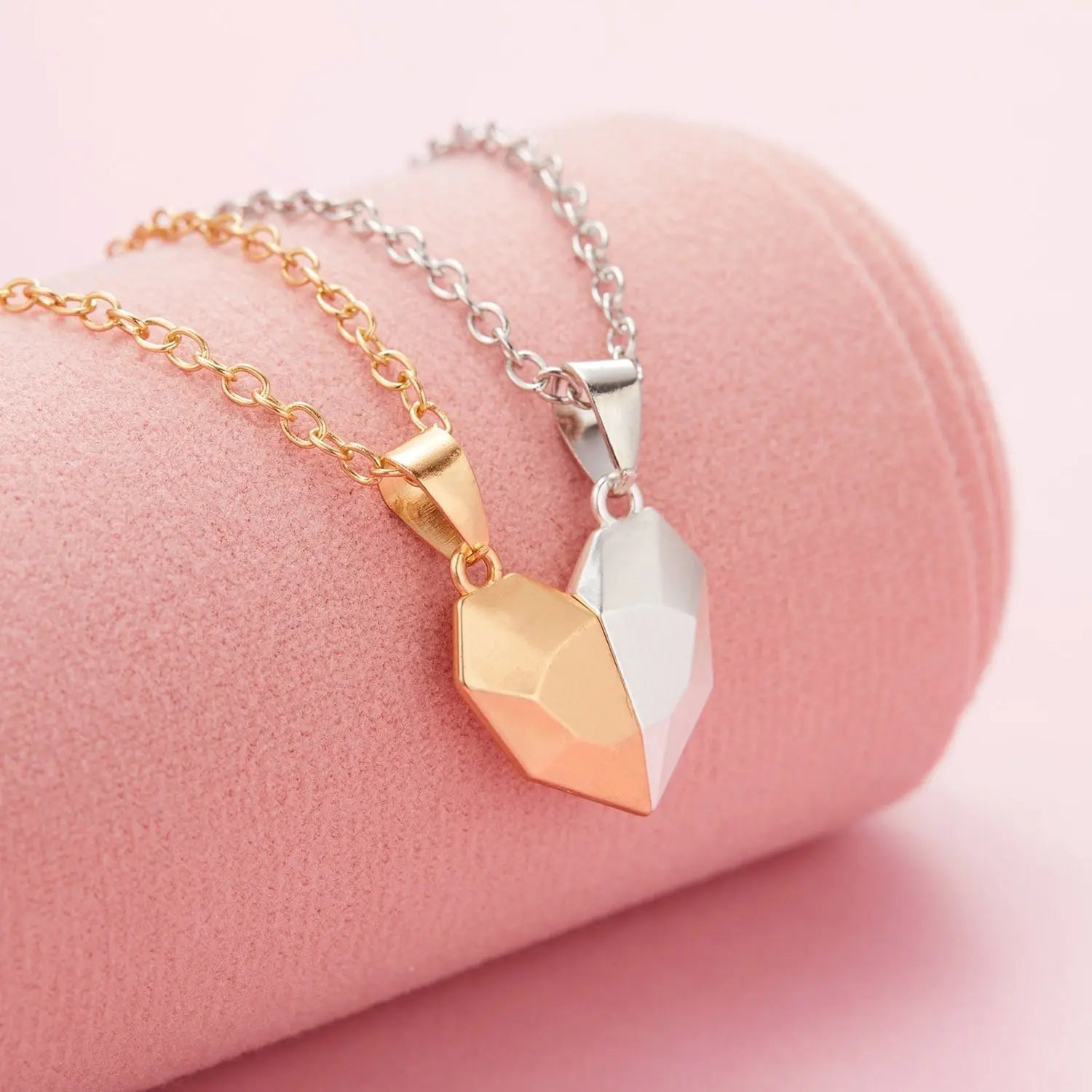 2Pcs Punk Heart Pendant Couple Necklace Lover Distance Faceted Magnetic Necklace nowadaysfashion