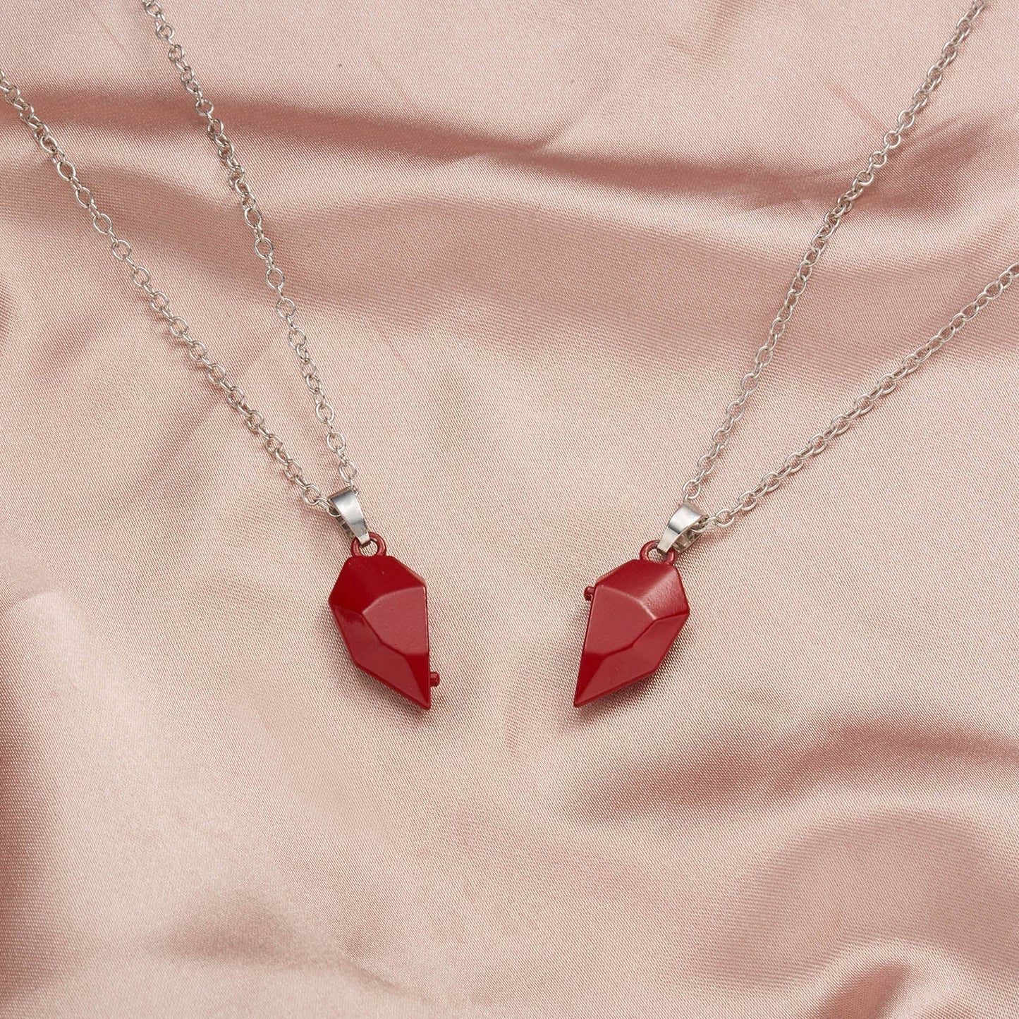 2Pcs Punk Heart Pendant Couple Necklace Lover Distance Faceted Magnetic Necklace - Blade & Thread