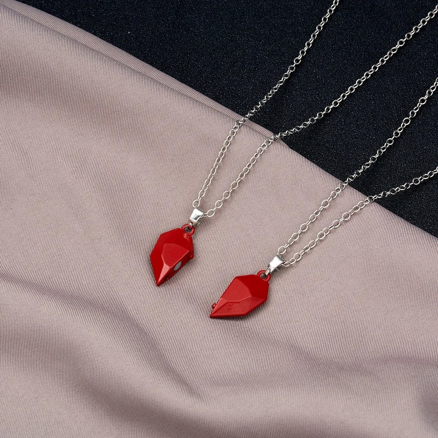 2Pcs Punk Heart Pendant Couple Necklace Lover Distance Faceted Magnetic Necklace - Blade & Thread