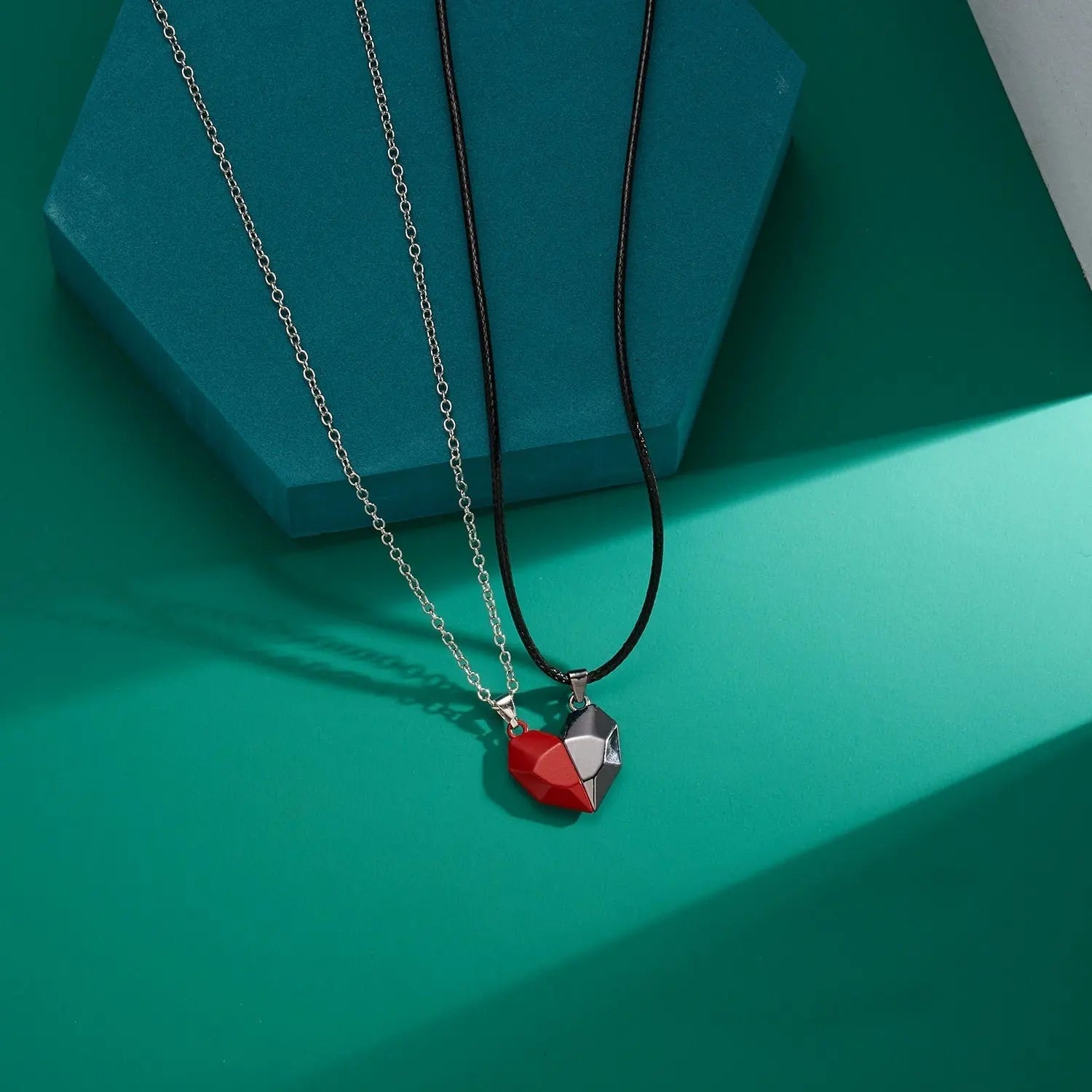 2Pcs Punk Heart Pendant Couple Necklace Lover Distance Faceted Magnetic Necklace nowadaysfashion