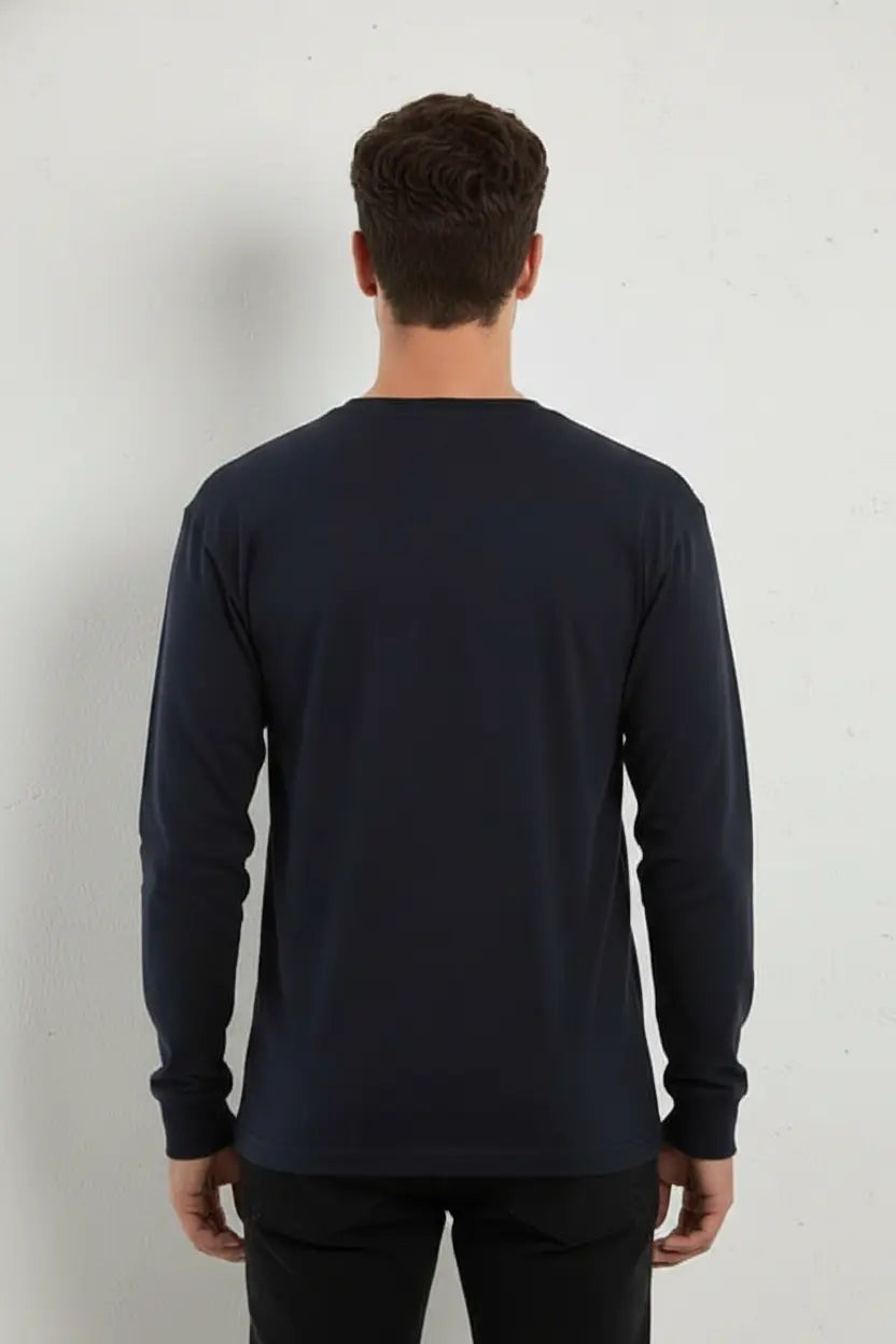 Men's navy long sleeve T-shirt by SpectraUSA, soft fabric with crew neckline and fitted design, shown on a model.