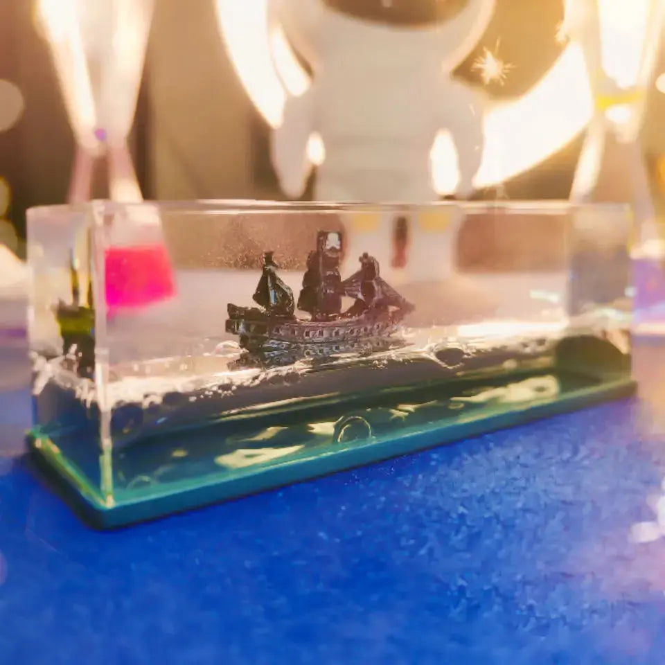 Creative Cruise Ship Fluid Drift Bottle Nautical Home Decor Blade & Thread