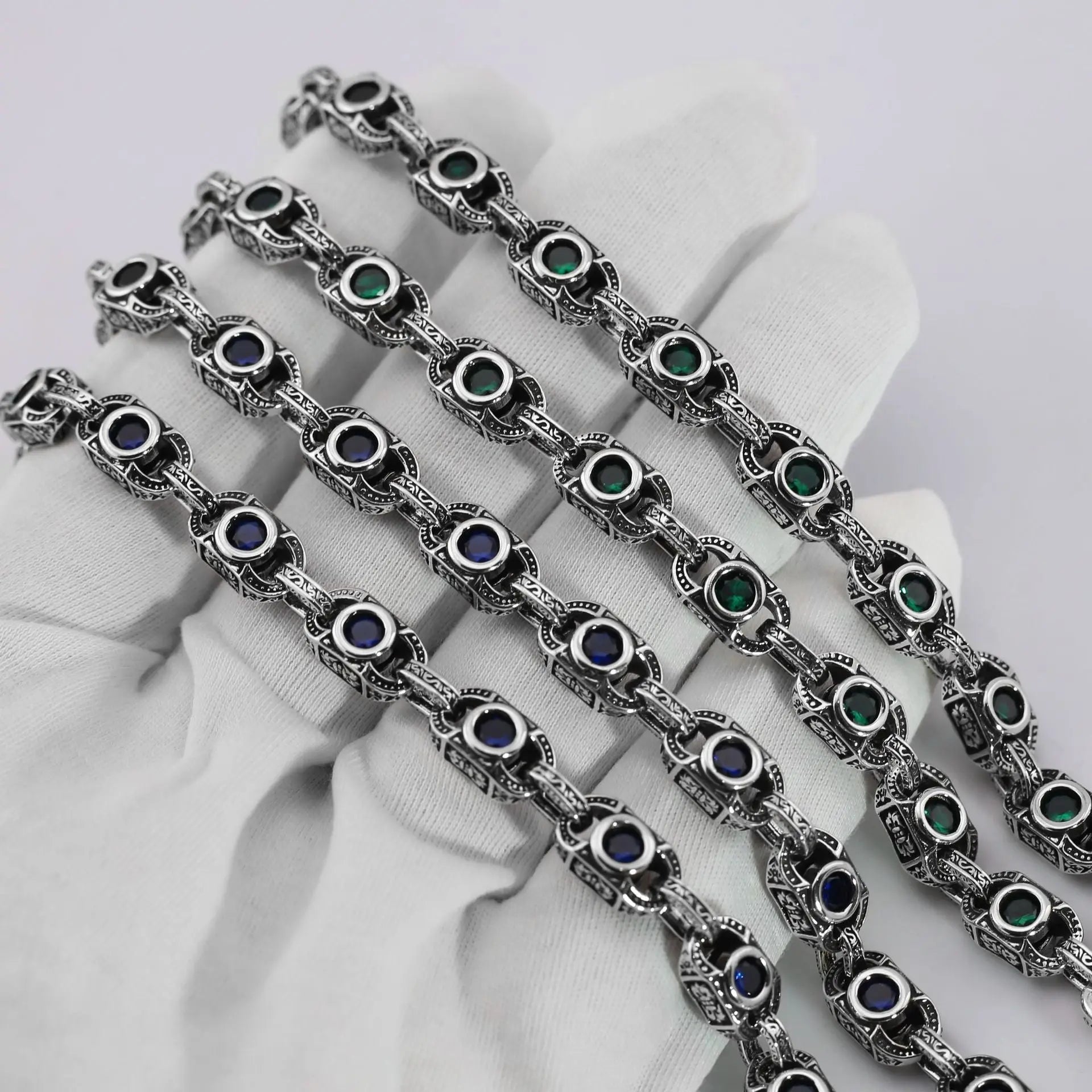 Aragogaceous pattern sapphire necklace for couples - Blade & Thread