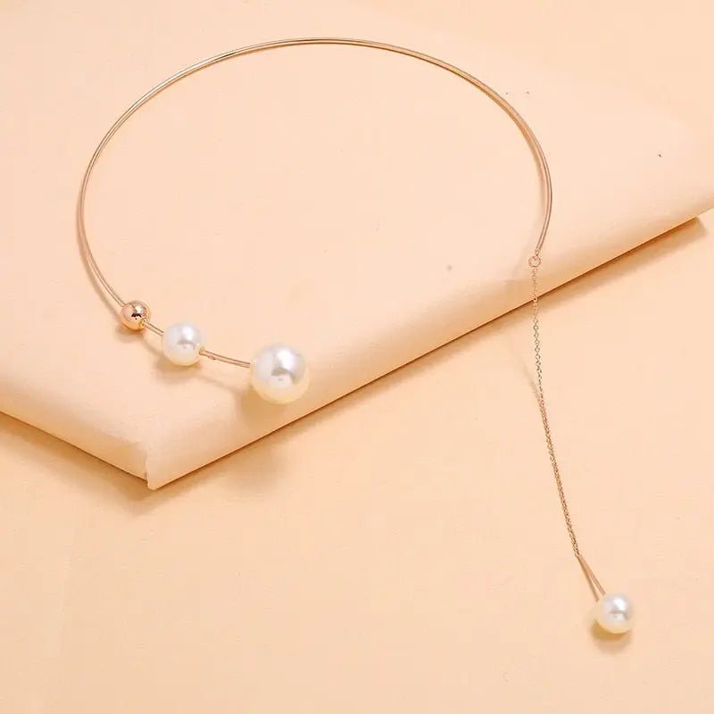 Big White Imitation Pearl Choker Necklace Clavicle Chain Fashion Necklace - Blade & Thread