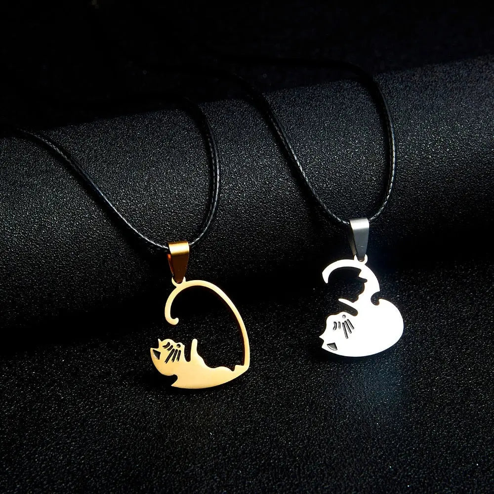 Black White Cat Stitching Necklace Friendship Heart Shape Gold White Cat Cute Couple Jewelry nowadaysfashion