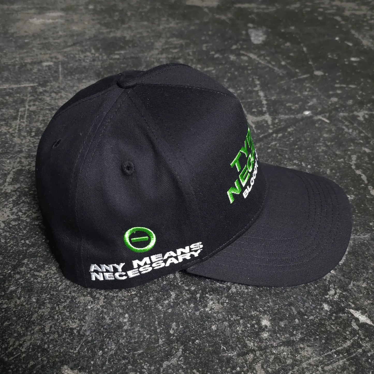 Bloody Kisses Hat - Blade & Thread