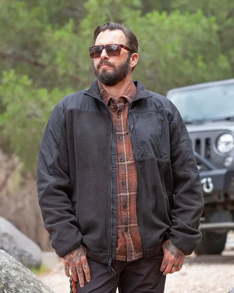 Bruin Fleece Zip Up - Black - Blade & Thread