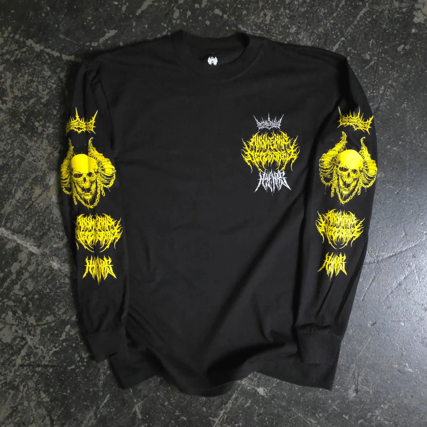 Chains Long Sleeve T-Shirt Black - Blade & Thread