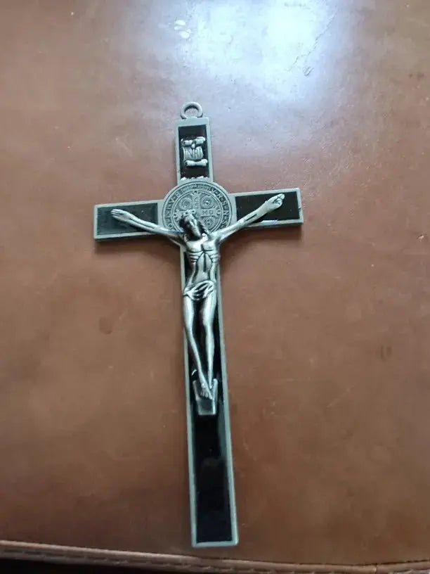 Church Relics Jesus on the Stand Cross Wall Crucifix - Blade & Thread