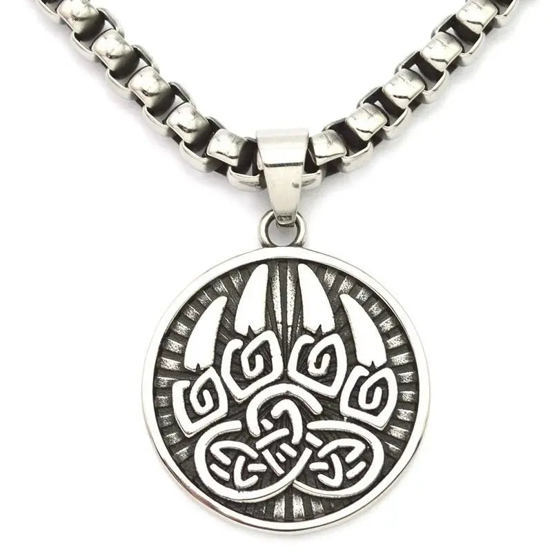 compass necklace nowadaysfashion