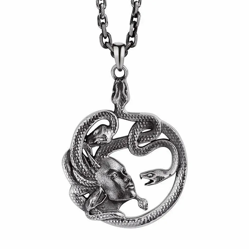 compass necklace nowadaysfashion