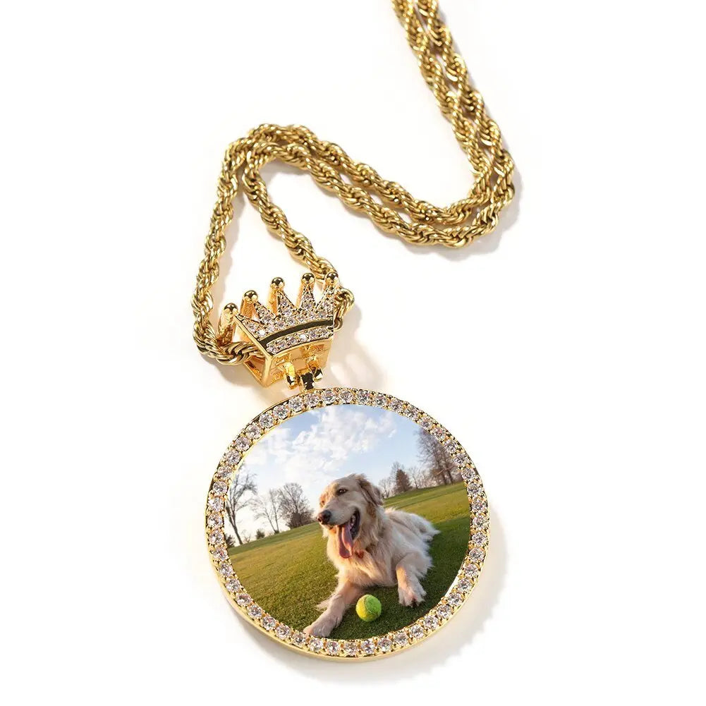 Crown Clasp Medallions Custom Photo Memory Round Pendant Engrave HipHop Jewlery - Blade & Thread