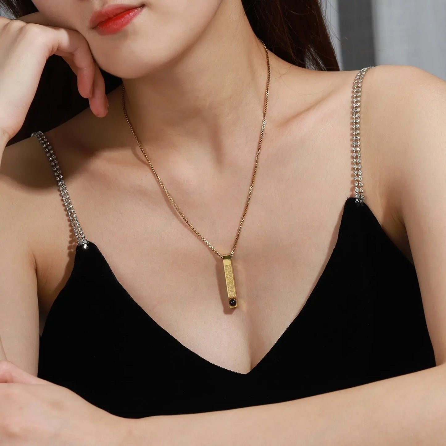 Custom Projection Photo Necklace For Women Fashion 3D Bar Necklaces Arabic Quran Amulet - Blade & Thread