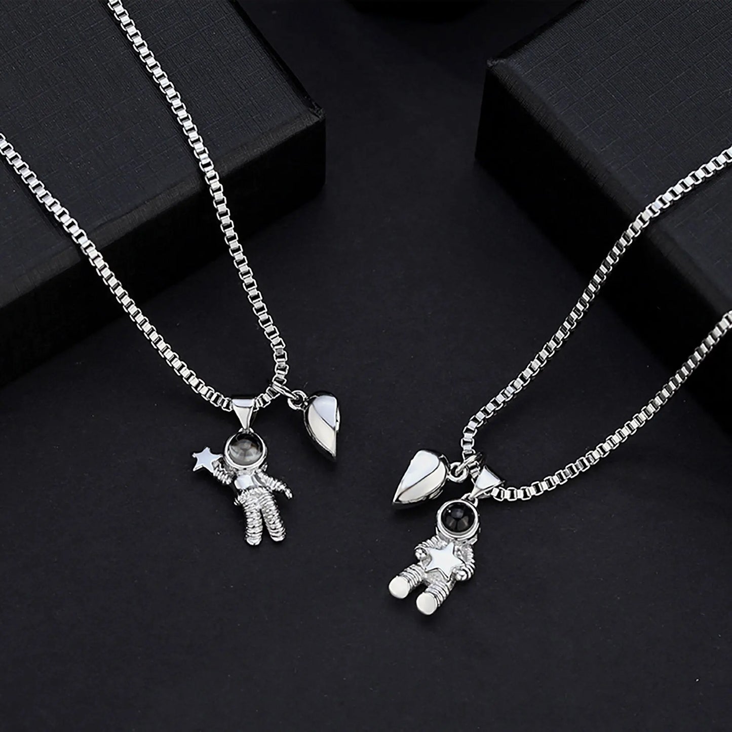 Customizable photo Creative Astronaut Pendant Couple Projection Necklace - Blade & Thread