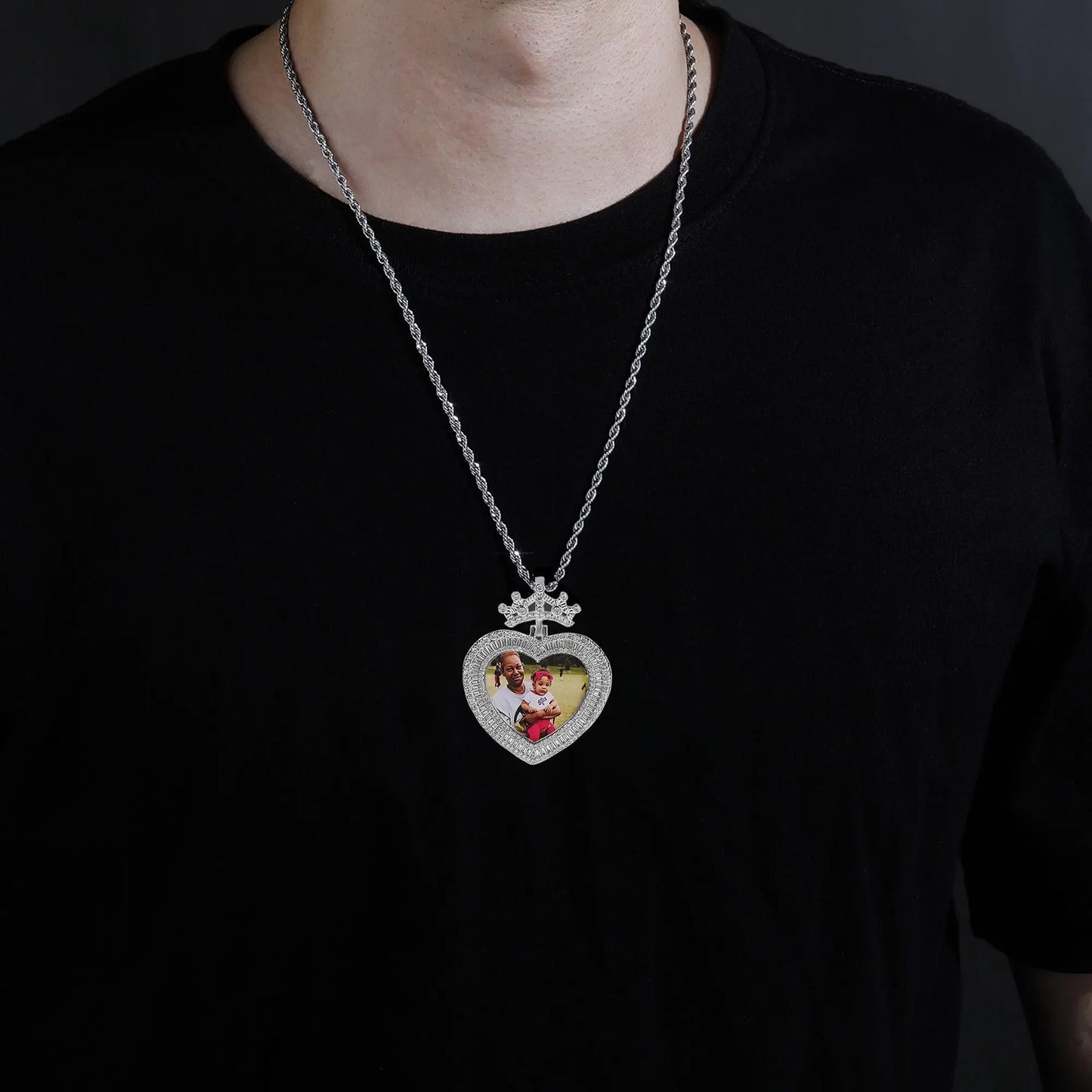 Customizable photo name hip-hop necklace Crown necklace - Blade & Thread