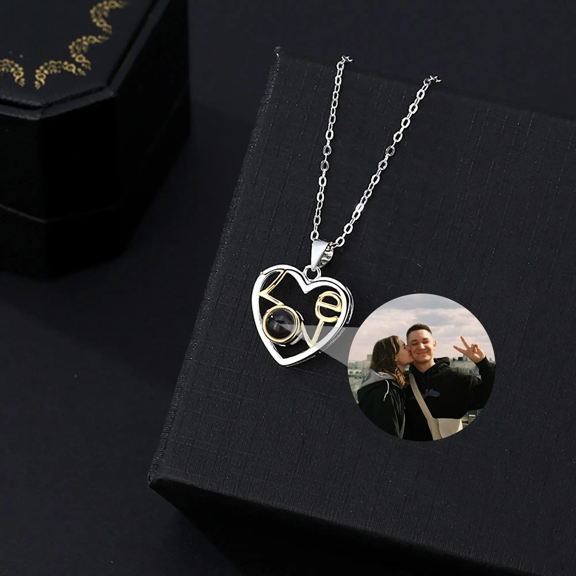 Customizable photo Necklace Round Heart Pendant Romantic Memory Projection Necklaces - Blade & Thread