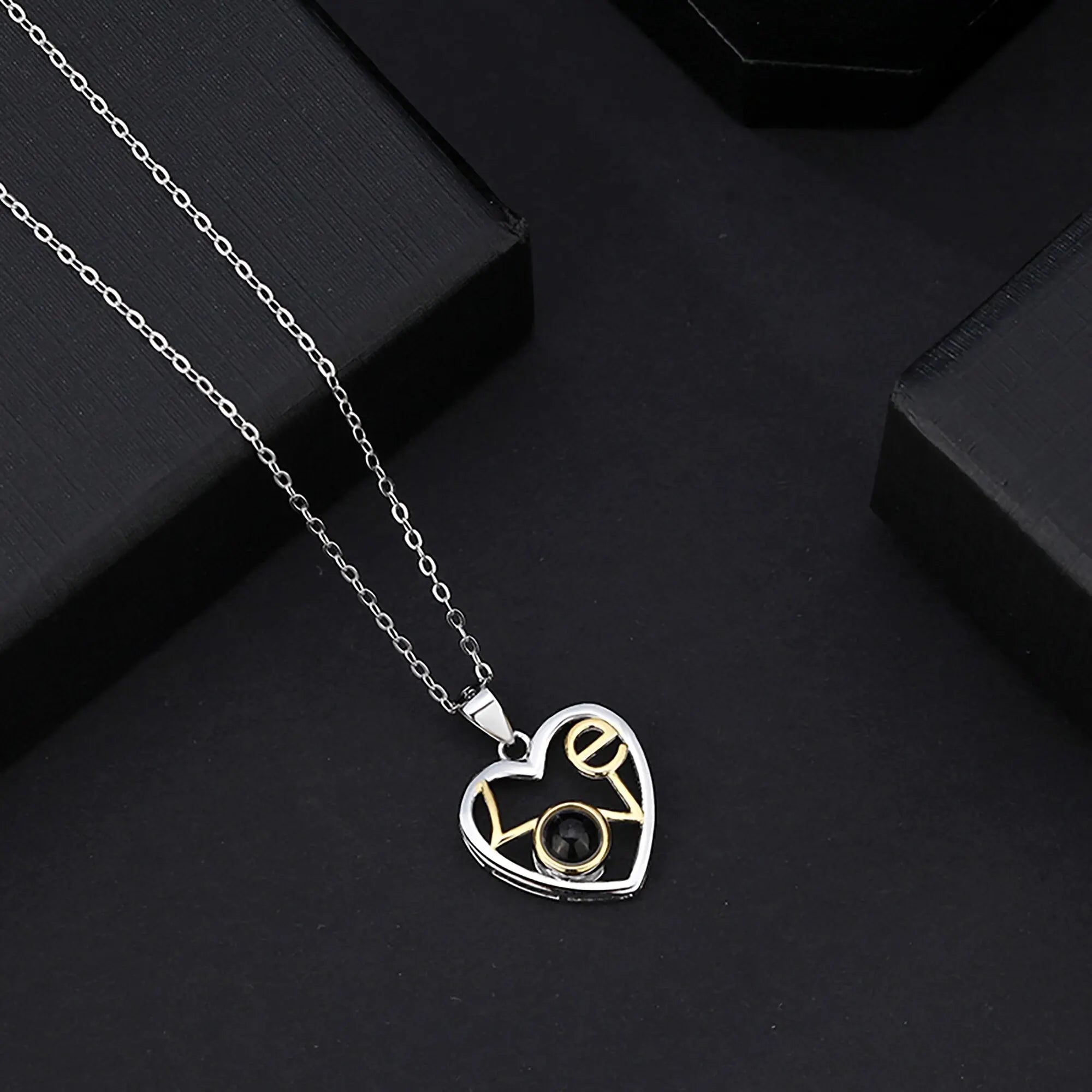 Customizable photo Necklace Round Heart Pendant Romantic Memory Projection Necklaces nowadaysfashion