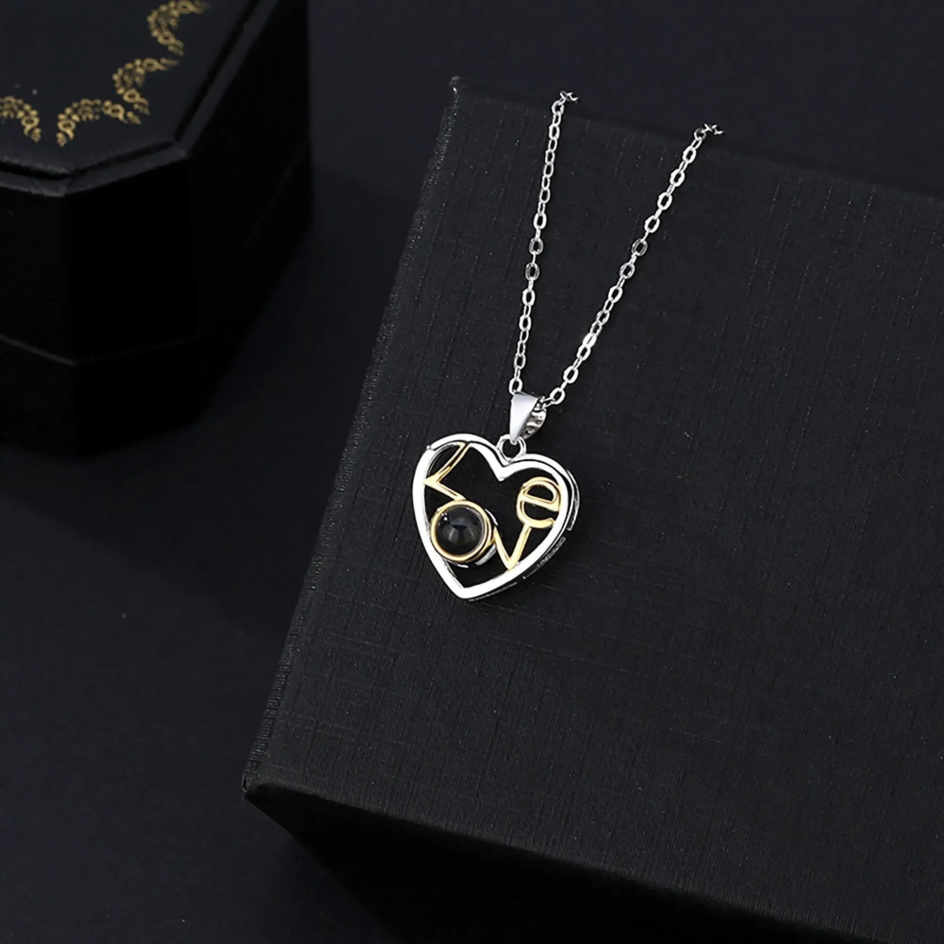 Customizable photo Necklace Round Heart Pendant Romantic Memory Projection Necklaces - Blade & Thread