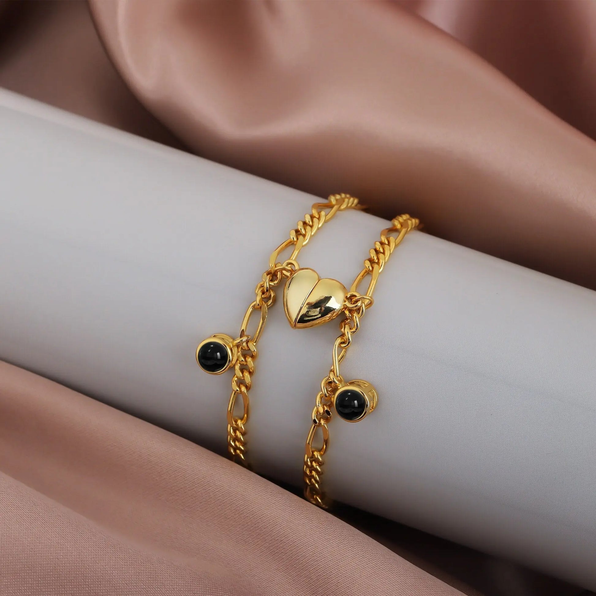 Customizable photo Projection Couple Bracelet Simple Projection Shake Bracelet - Blade & Thread
