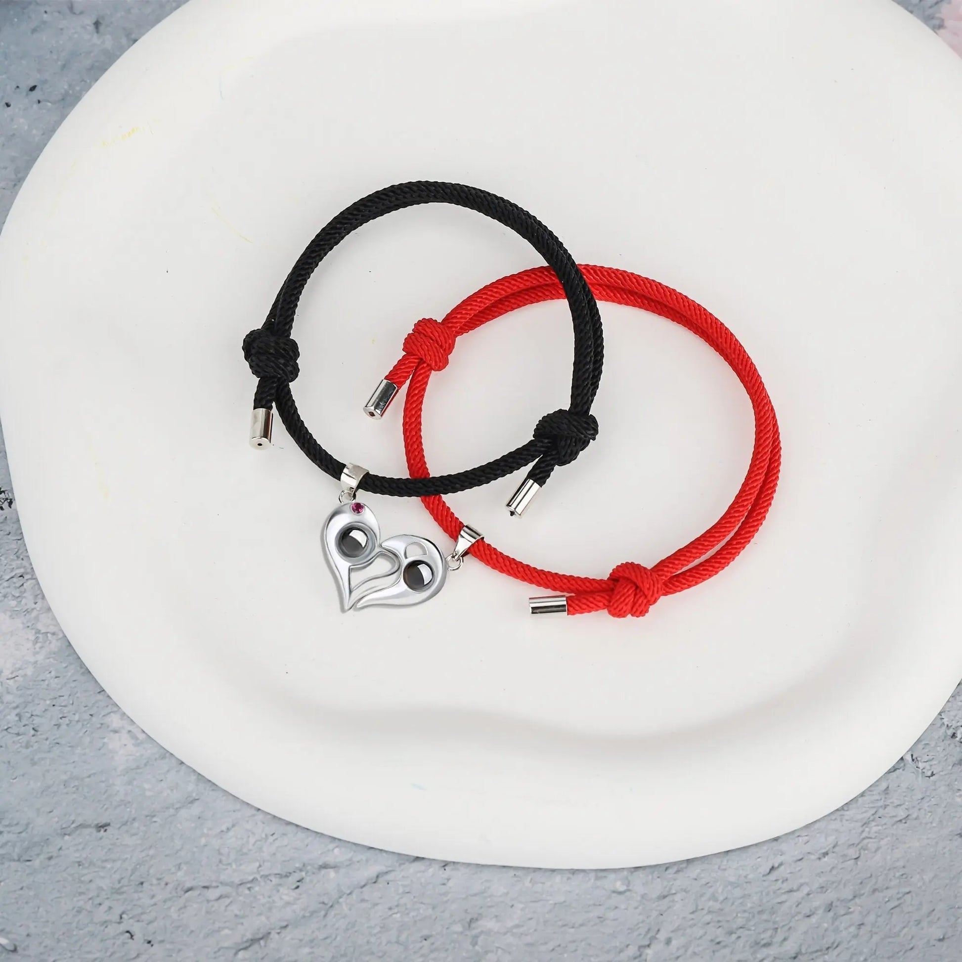 Customizable photo Projection Couple Bracelet Simple Projection Shake Bracelet - Blade & Thread
