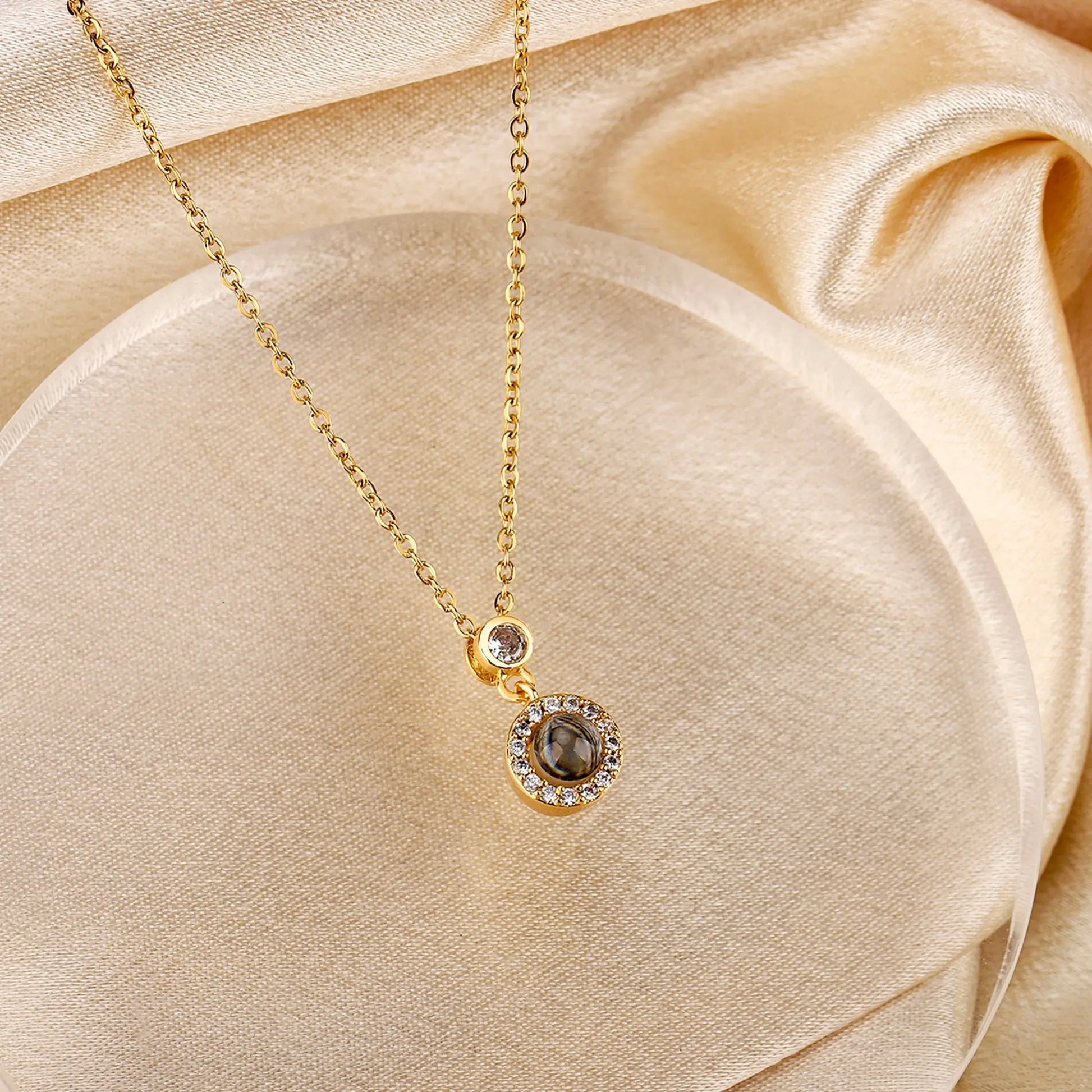 Customizable Photo Projection Necklace Couple Girlfriend Couple Jewelry - Blade & Thread