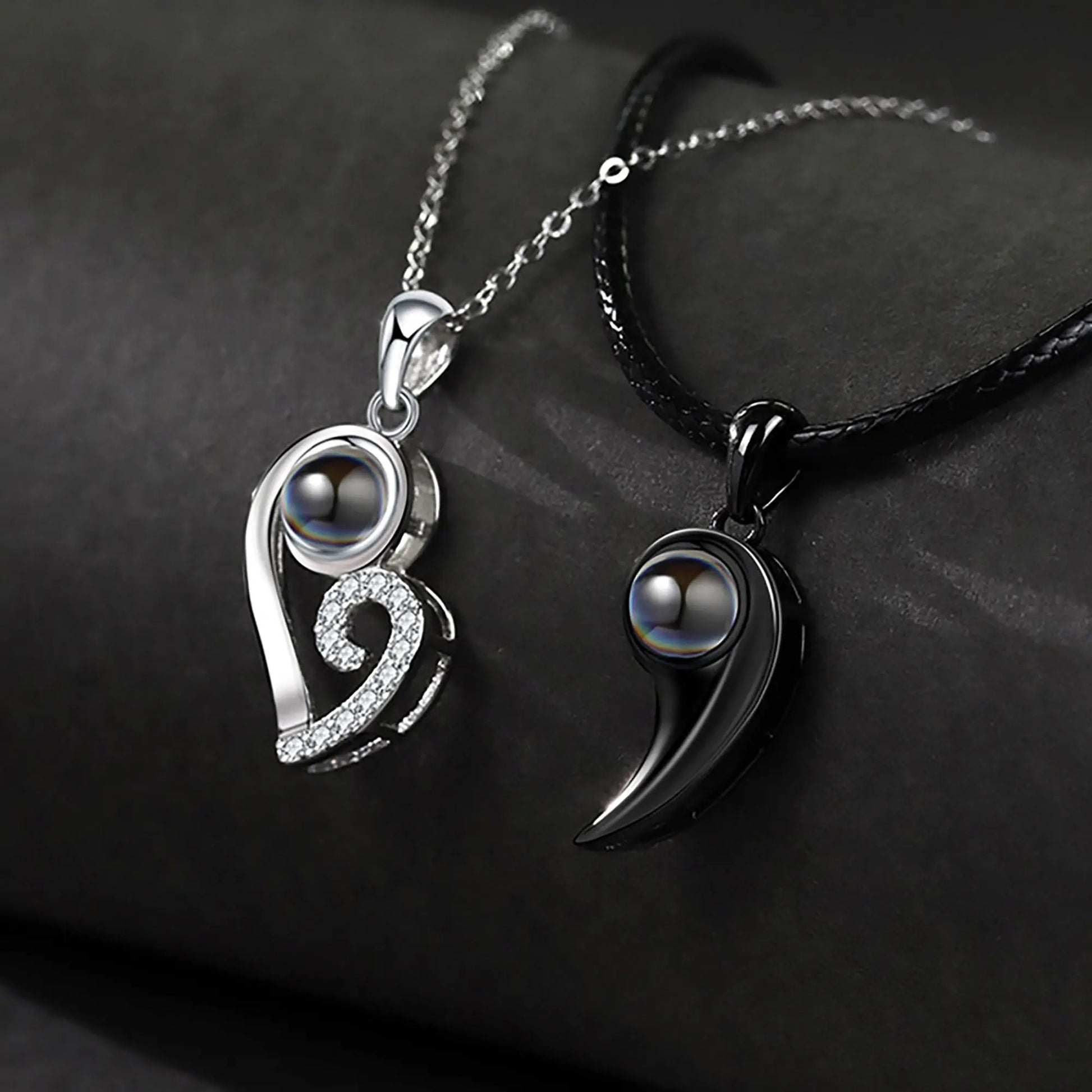 Customizable photoSet of Fashion Magnetic Heart Couple Necklace For Women Men - Blade & Thread