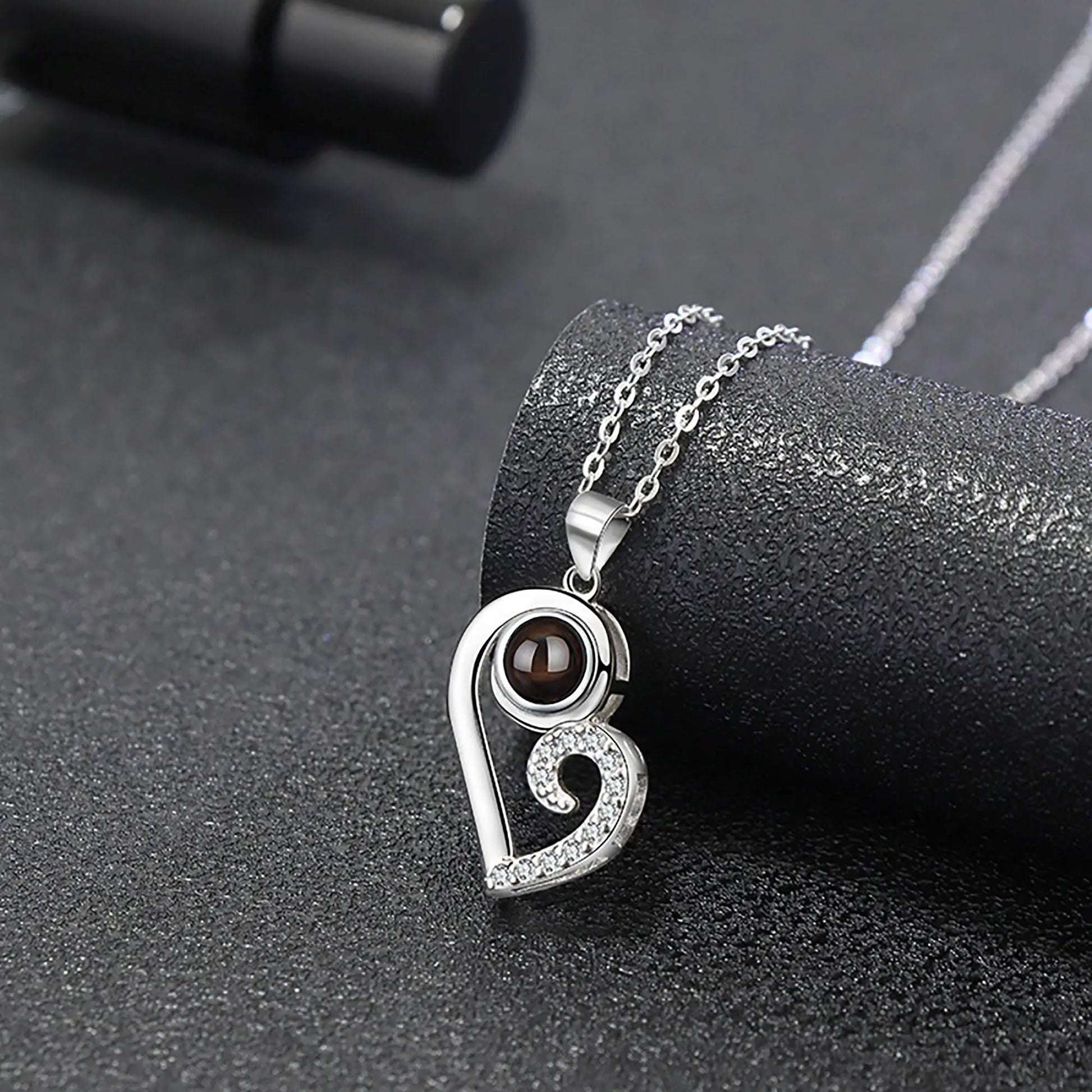 Customizable photoSet of Fashion Magnetic Heart Couple Necklace For Women Men - Blade & Thread