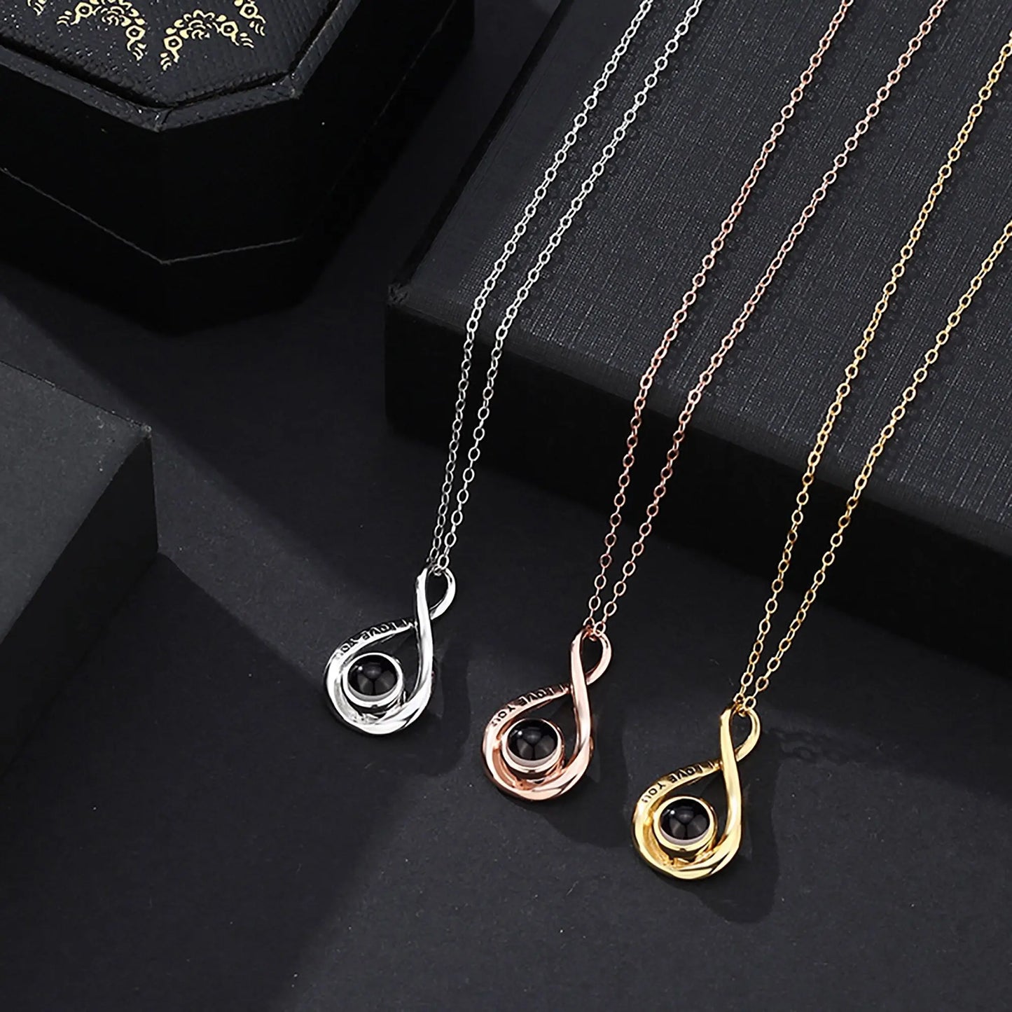Customized 8-character Projection Necklace , Creative Photo Projection pendant - Blade & Thread