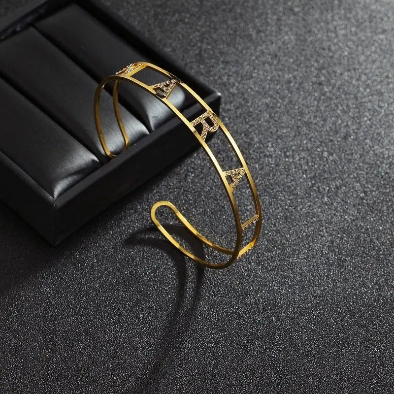 Customized Letter Name Bracelet Bangles for Women Men Chrismas Jewelry Gift - Blade & Thread