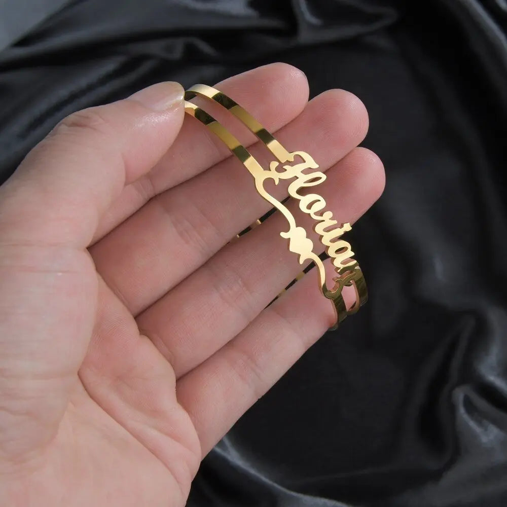 Customized Letter Name Bracelet Bangles for Women Men Chrismas Jewelry Gift - Blade & Thread