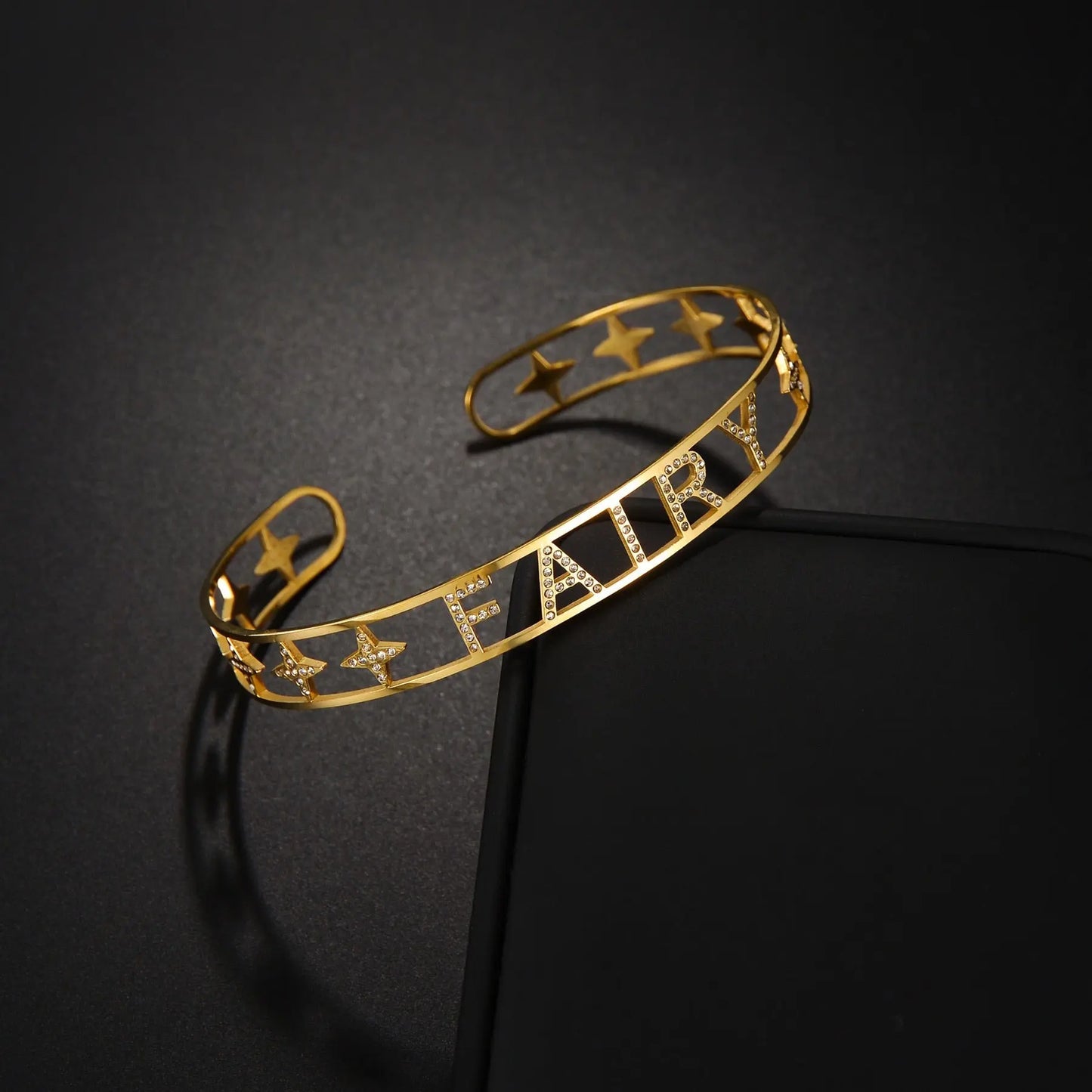 Customized Letter Name Bracelet Bangles for Women Men Chrismas Jewelry Gift - Blade & Thread