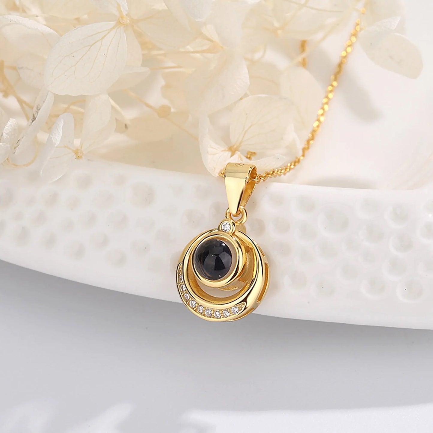 Customized photo projection necklace Creative Pendant is a Commemorative Gift - Blade & Thread