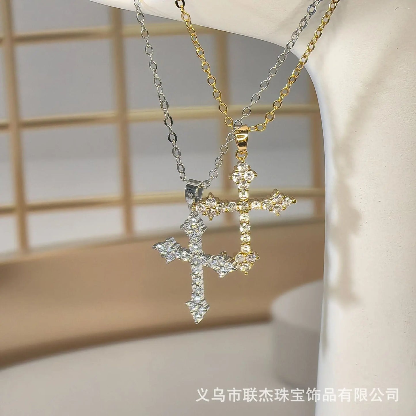 Diamond Cross Hip-Hop Necklace - Blade & Thread