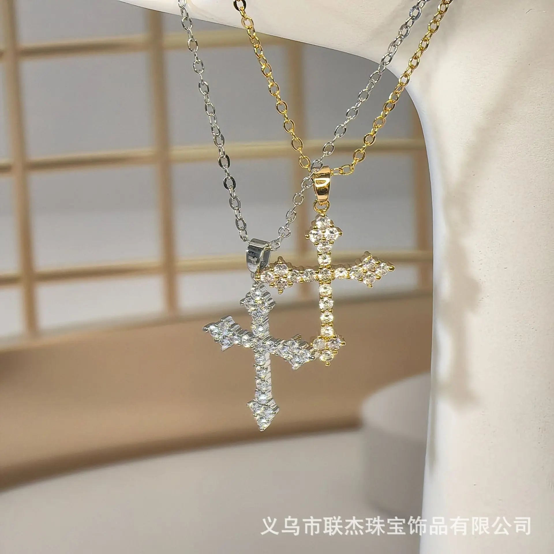 Diamond Cross Hip-Hop Necklace - Blade & Thread