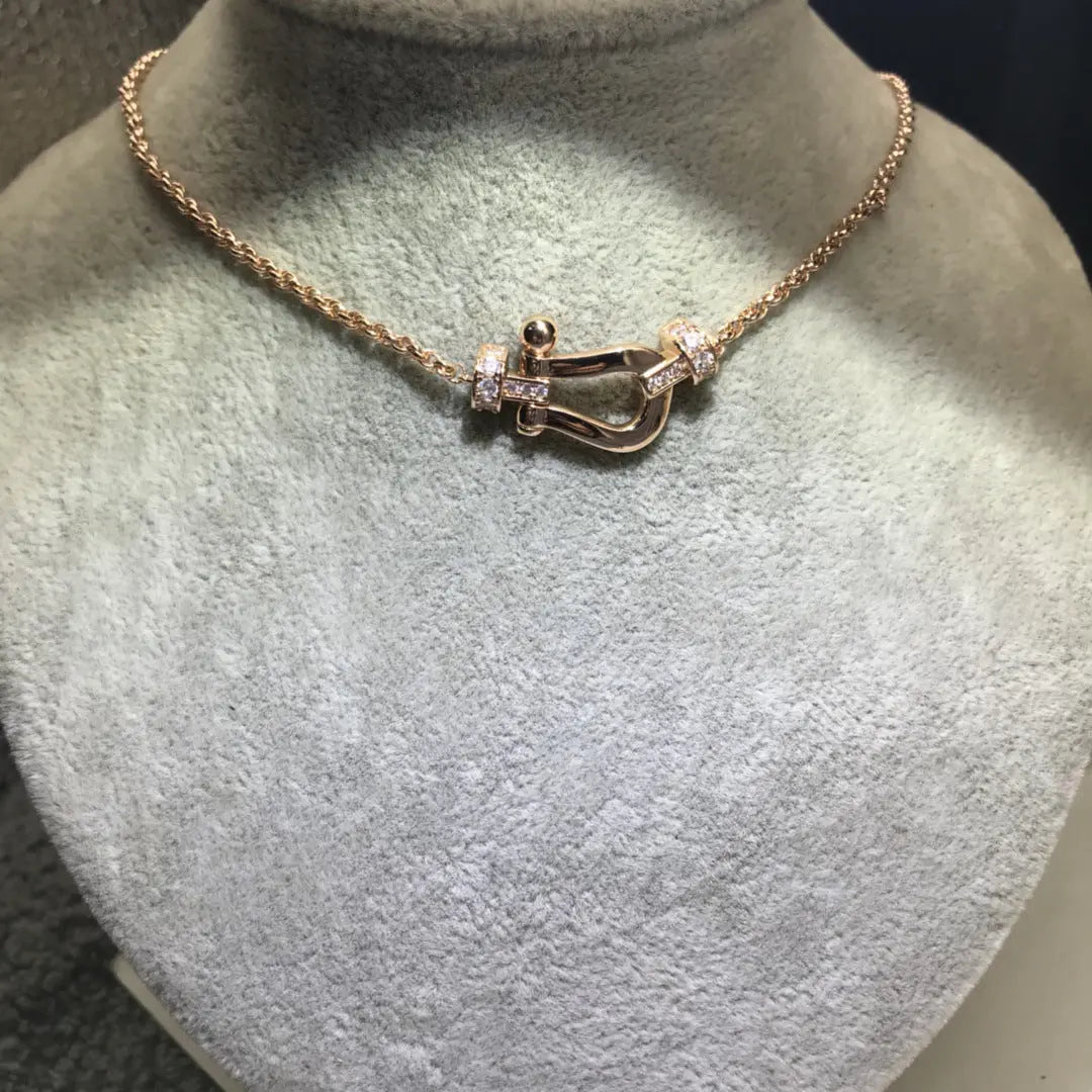 Diamond horseshoe necklace - Blade & Thread
