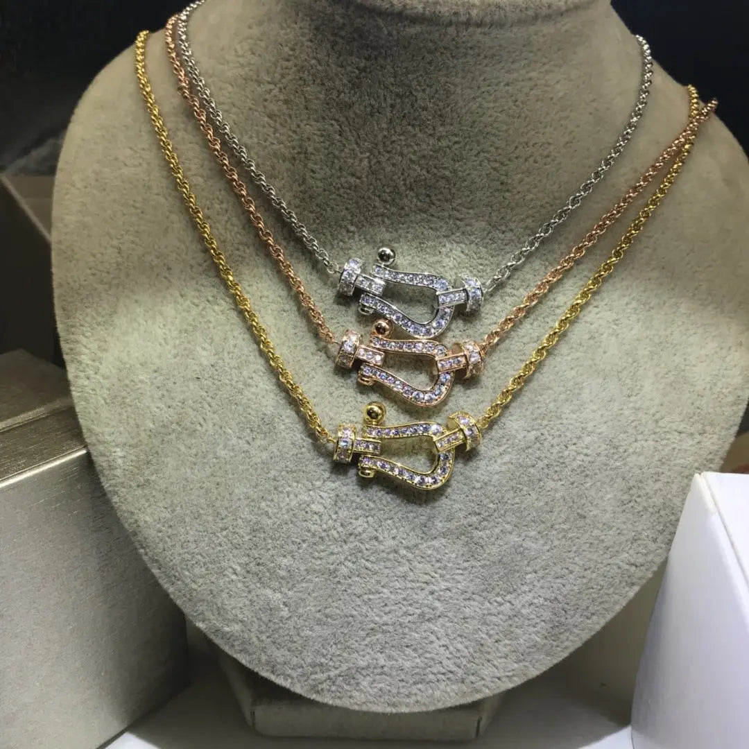 Diamond horseshoe necklace - Blade & Thread