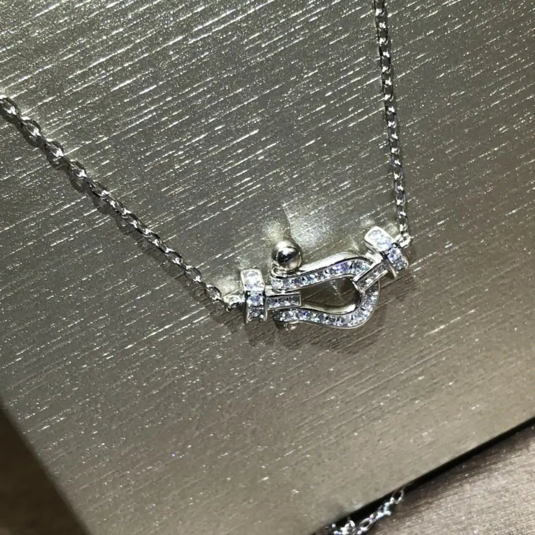 Diamond horseshoe necklace - Blade & Thread