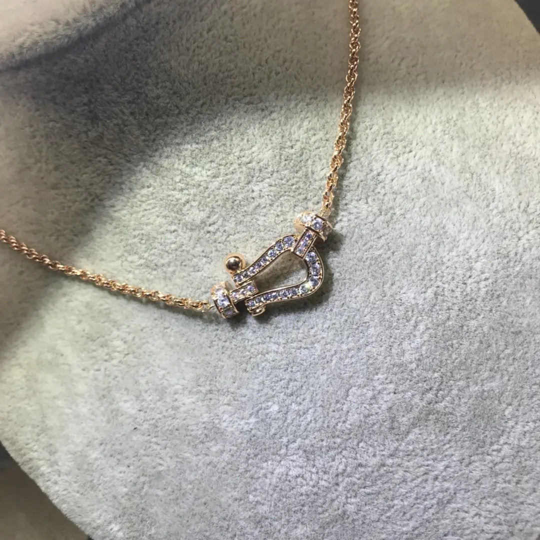Diamond horseshoe necklace - Blade & Thread