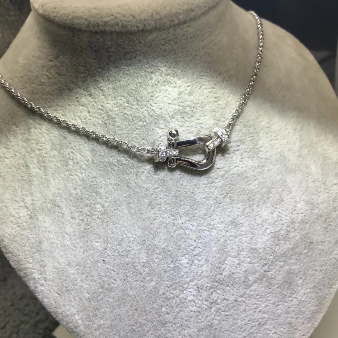 Diamond horseshoe necklace - Blade & Thread